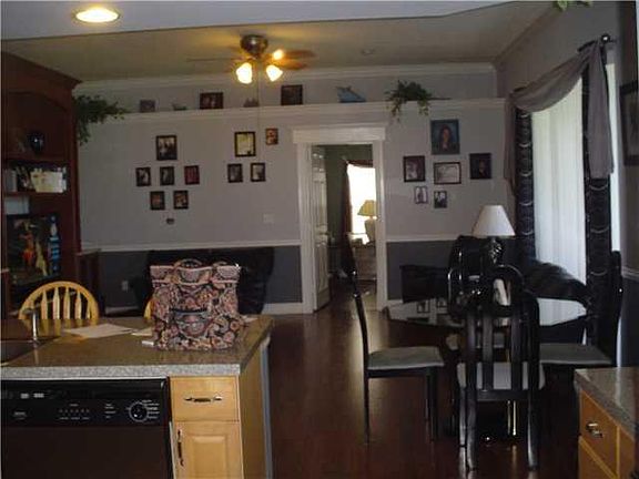 5th image of 5805 NW Rose Petal Ct