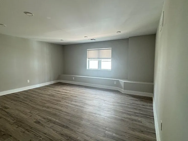 24 Veterans Memorial Dr E #1 — Photo 20