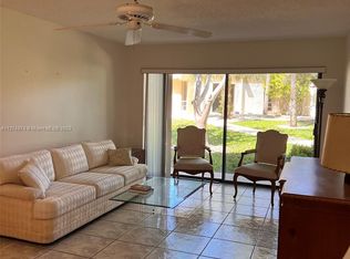 8267 SW 128th St APT 103, Pinecrest, FL 33156