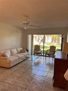 8267 SW 128th St APT 103, Pinecrest, FL, 33156