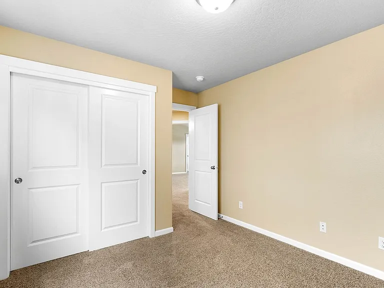 2121 N Country Vista Blvd — Photo 16