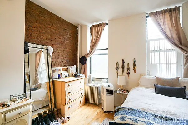 Rented by City Connections Realty | media 7