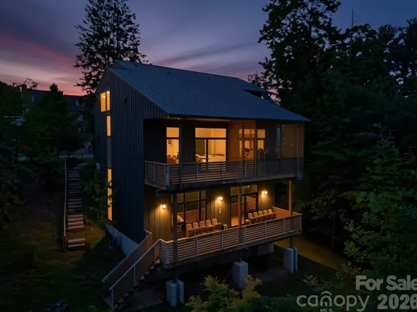 40 Malvern Walk, Asheville, NC 28806