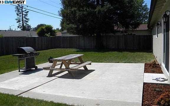 2nd image of 7924 Tamarack Dr
