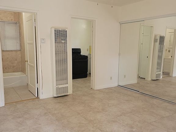 3rd image of 608-612 N Marengo Ave