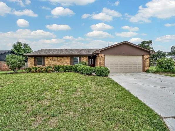 908 Trail Dr S, Altus, OK 73521