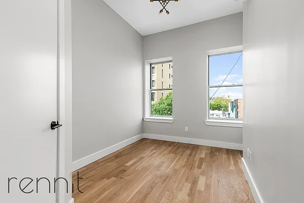 Rented by Rennit Inc. | media 18