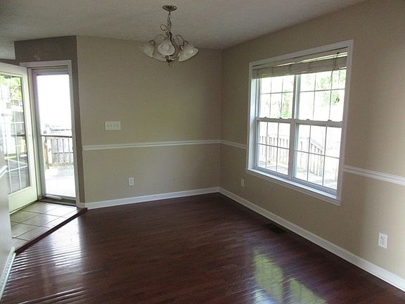 4th image of 3689 Kendra Ct S