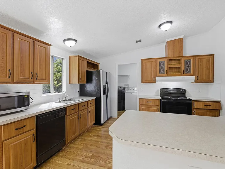 376 Rae Ln #A — Photo 12