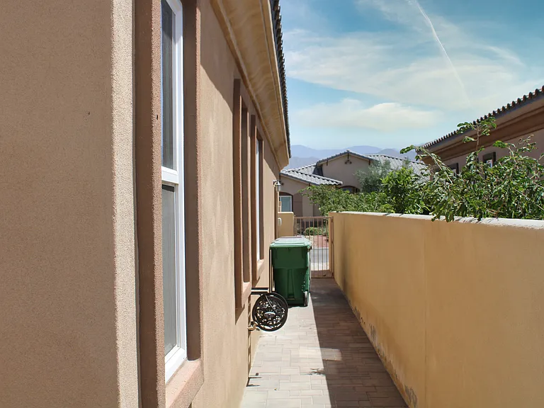 81836 Via San Clemente — Photo 24