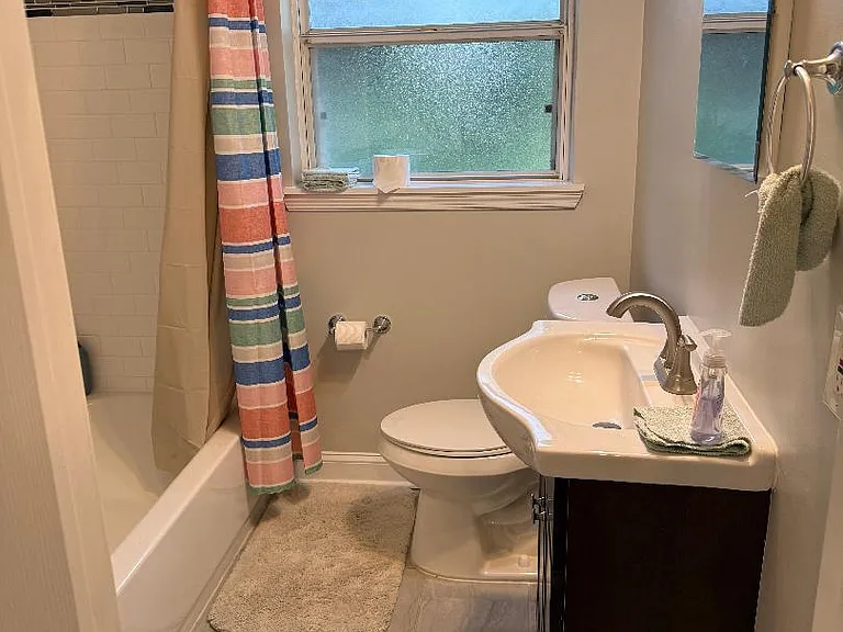 10111 Lake View Rd W — Photo 6