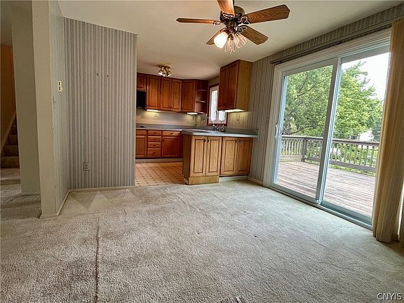 5th image of 16 Echodale Ave