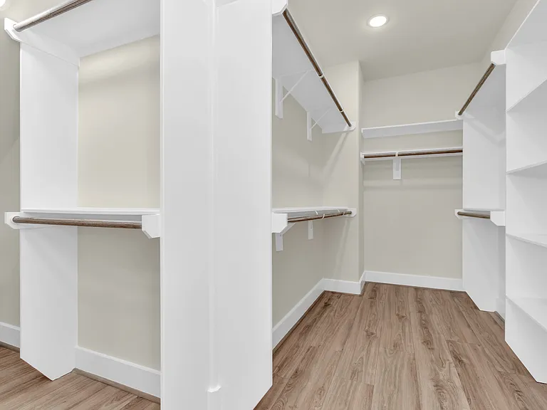 2408 Brailsfort St — Photo 32