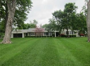 3728 W 65th St, Mission Hills, KS 66208