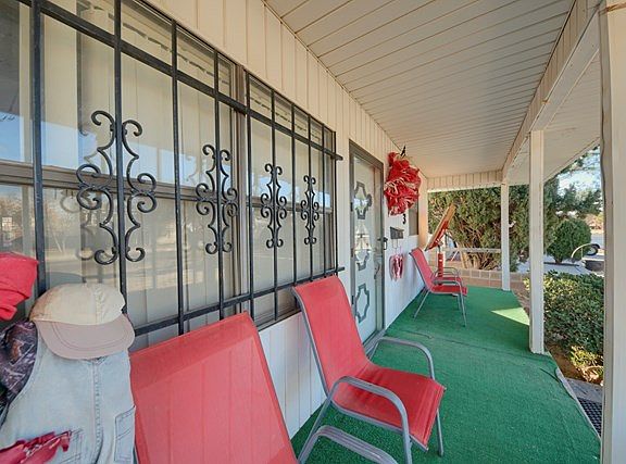 2nd image of 1103 W Missouri Ave