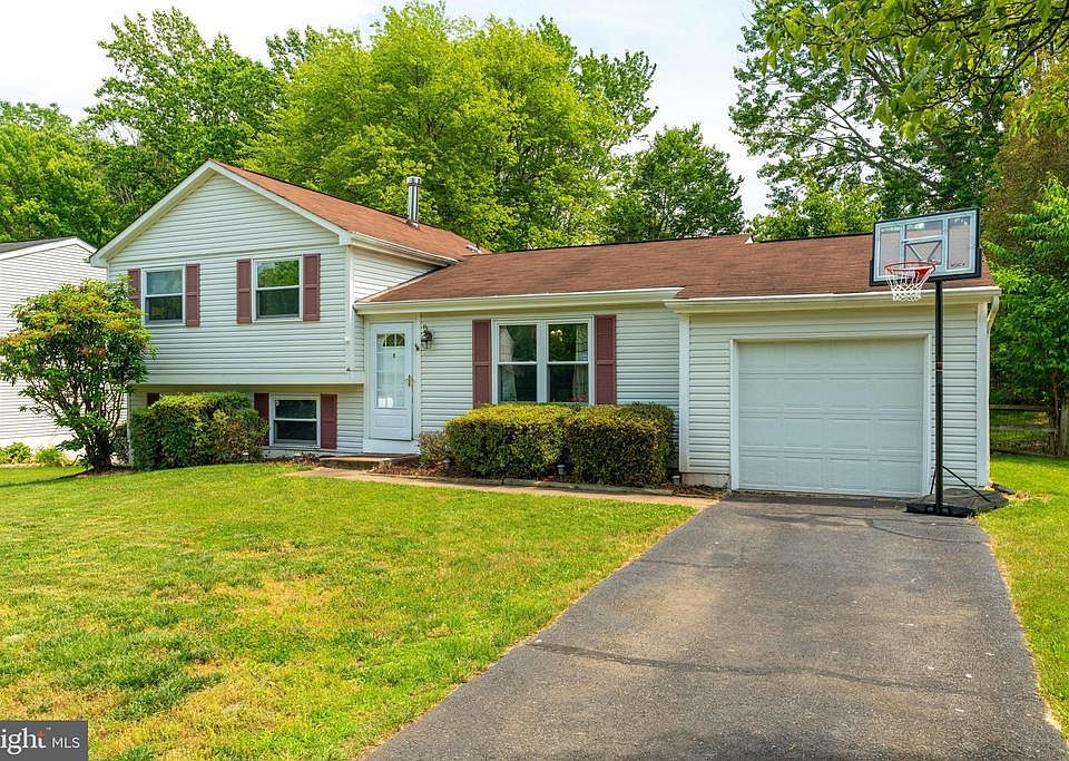 1st image of 3335 Bybrook Ln