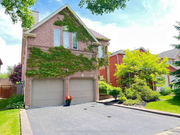 84 Loraview Ln, Aurora, ON L4G 6N5