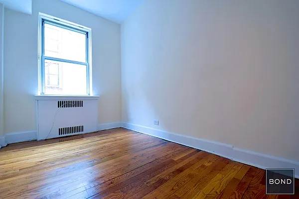 Rented by Bond New York | media 27