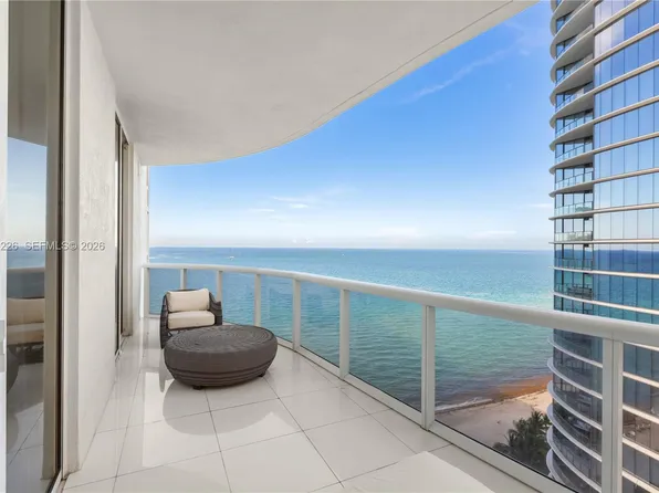 15811 Collins Ave, North Miami Beach, FL