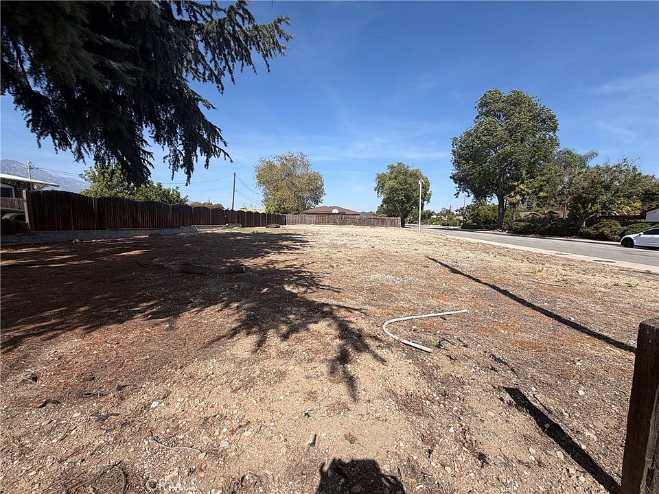 1st image of 1978 N Indian Hill