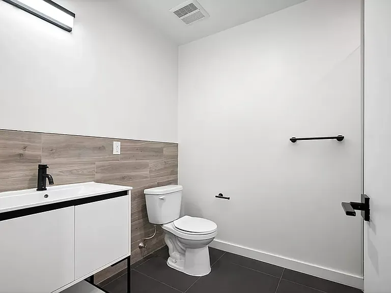463 W 125th St #4B — Photo 9