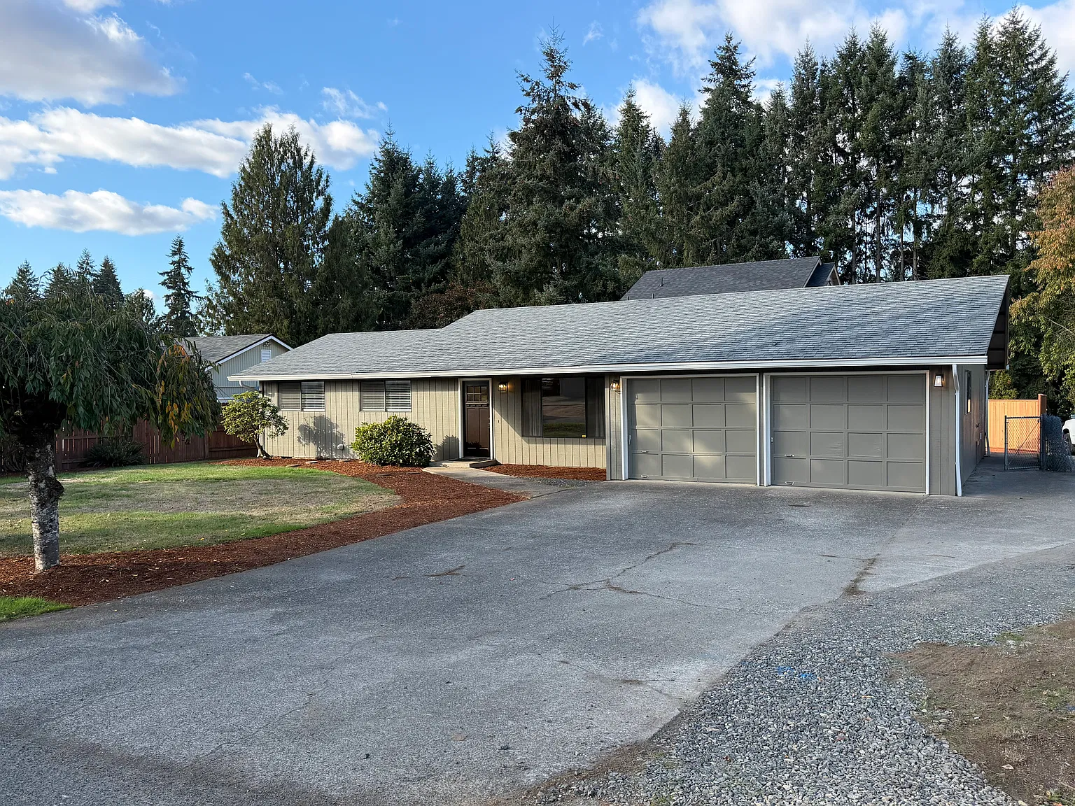 3 bed, 1400 sqft, $2,195 — Photo 1