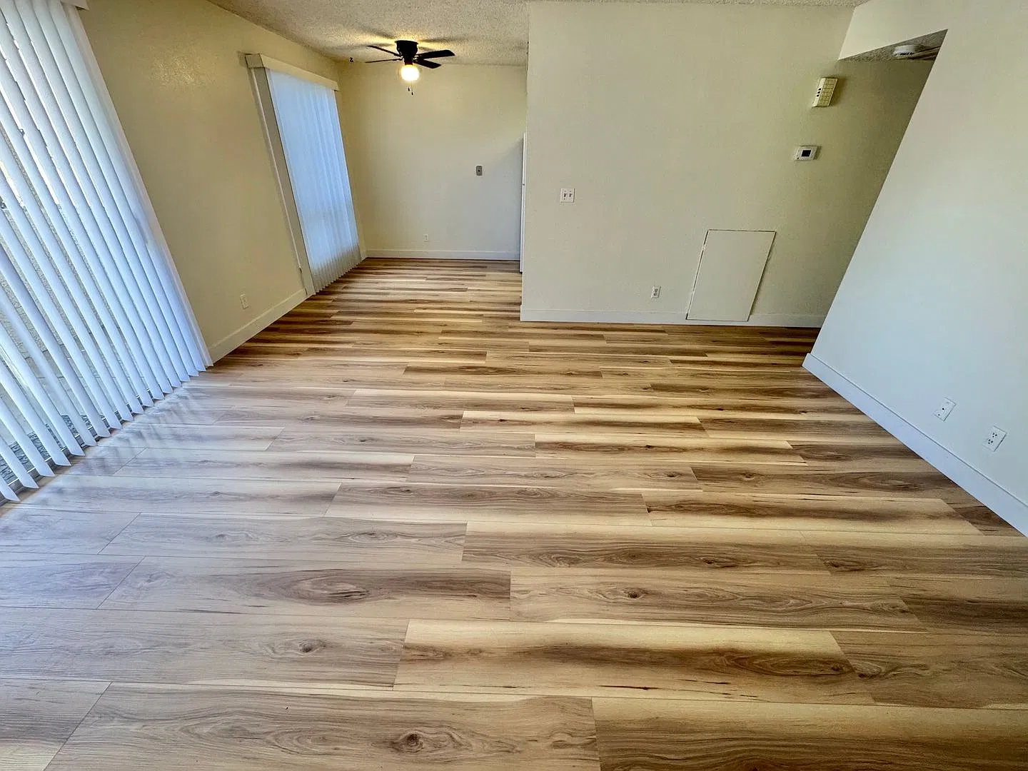 Charming First-Floor 2-Bedroom Condo in Newport Cove | Prime Las Vegas Location! — Photo 4