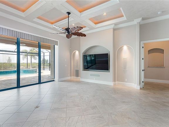 3rd image of 3308 Surfside Blvd
