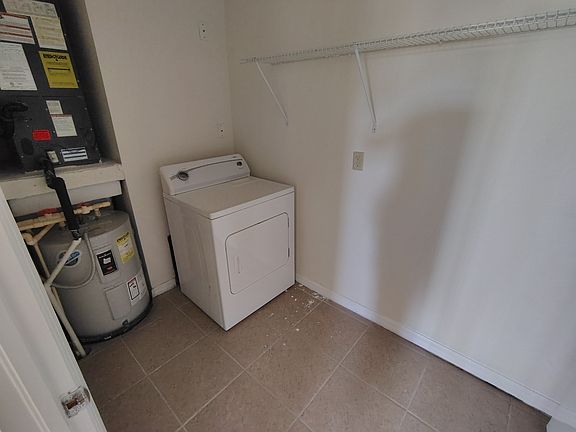 3rd image of 7032 Congress St #405