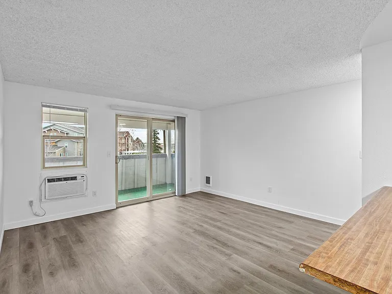 Brix Apartments — Photo 16