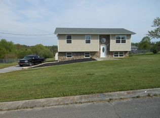 814 Pleasant Valley Rd, Seymour, TN 37865