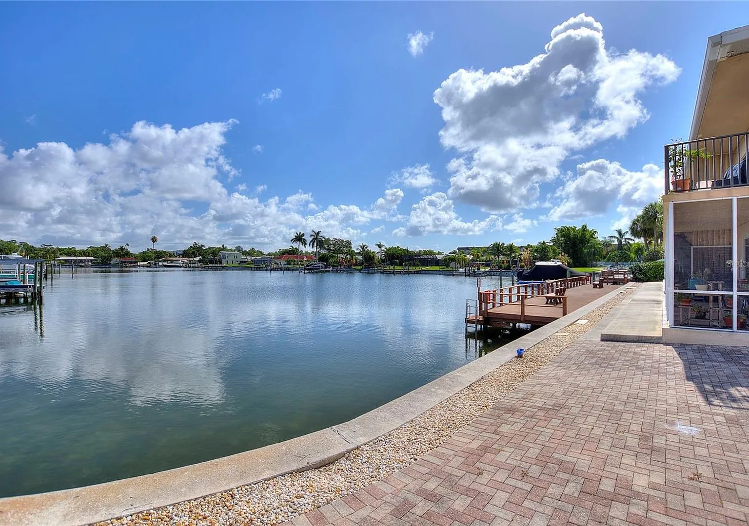 Stunning Marina View Condo in Prime St. Pete Location — Photo 3