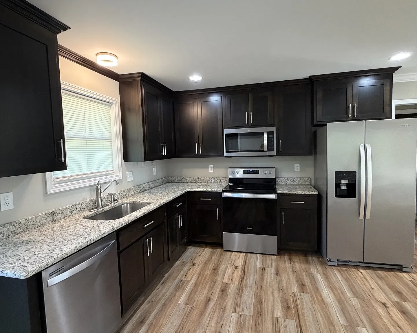 3 bed, 1350 sqft, $1,795 — Photo 3
