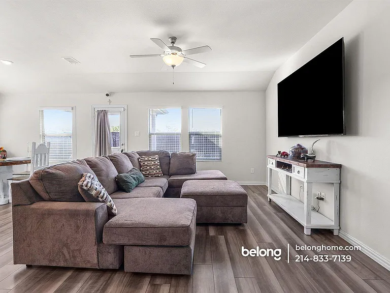 3505 Kingsview Dr — Photo 15