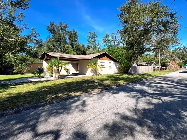 3910 E Ellicott St — Photo 2