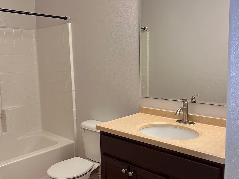 10526 W Landmark Ct — Photo 15