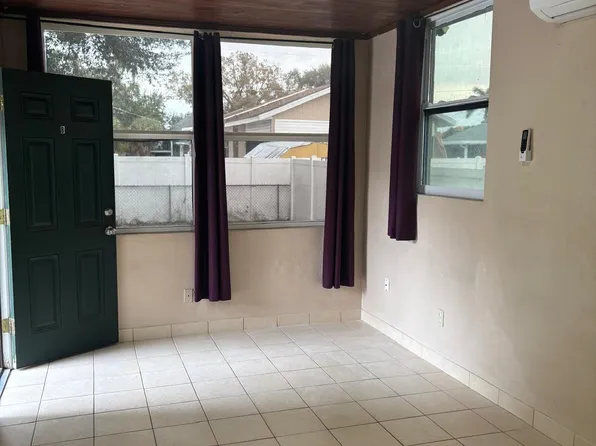2733 W Columbus Dr, Tampa, FL