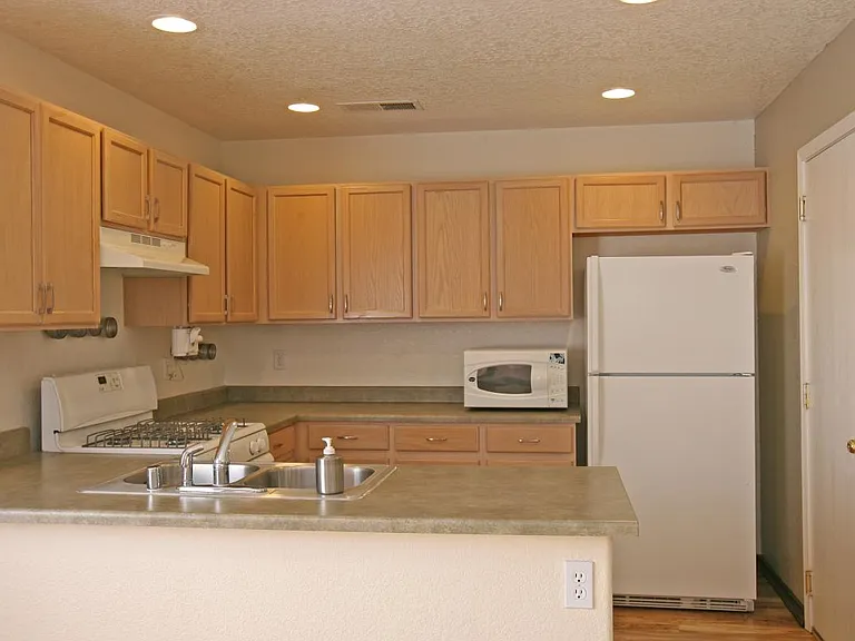 10804 Habanero Way SE — Photo 3