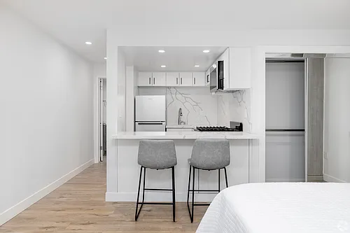 Floor plan Apartment 11 - Furnished Studio