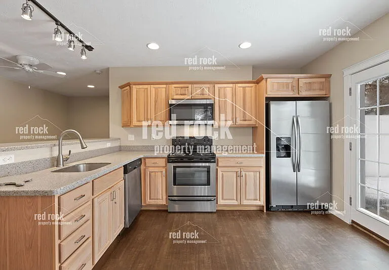 11321 E 31st Ave #B — Photo 5