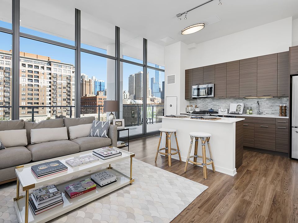 1st image of 347 W Chestnut St #6808813