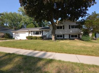 1209 Wagner Ct, Sun Prairie, WI 53590