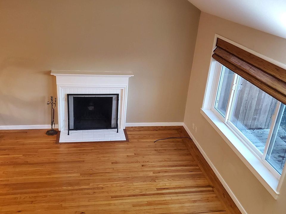 1st image of 1108 Hawthorne Dr