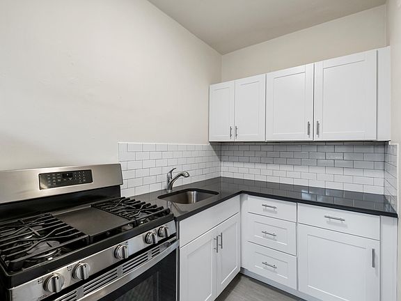 2nd image of 608 E 12th Ave #211
