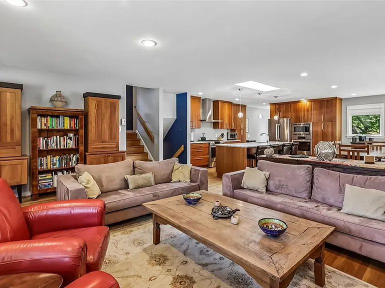 6314 Marjory Ln — Photo 4