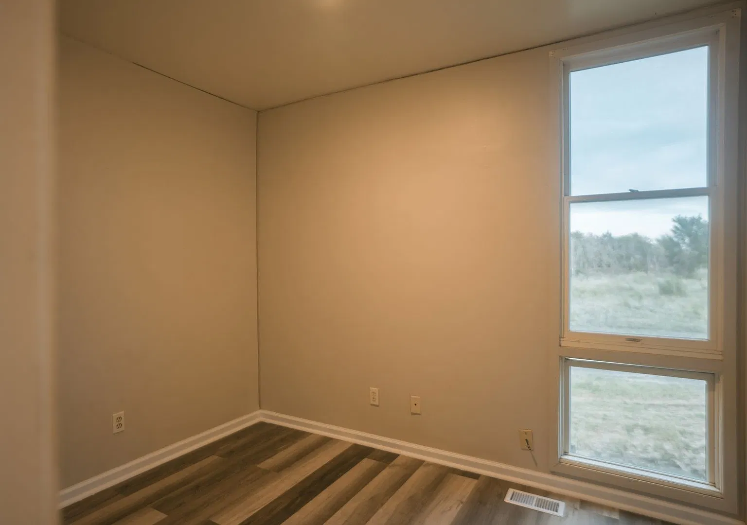 Coming Soon! Spacious 3-Bedroom, 3-Bath Home For Rent In Wichita! — Photo 4