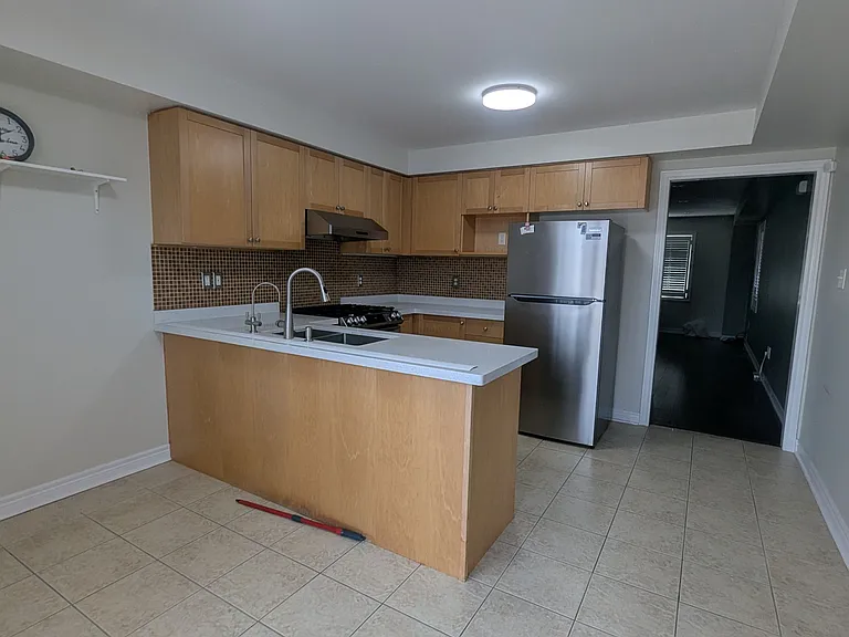 2628 Bur Oak Ave — Photo 8