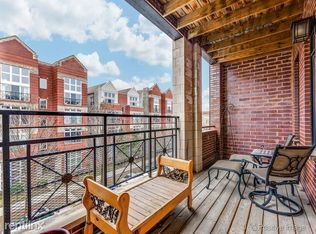 2114 W Rice St, Chicago, IL 60622