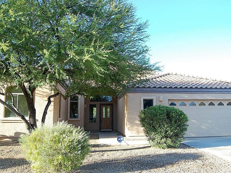 1st image of 11078 W Caracara Dr