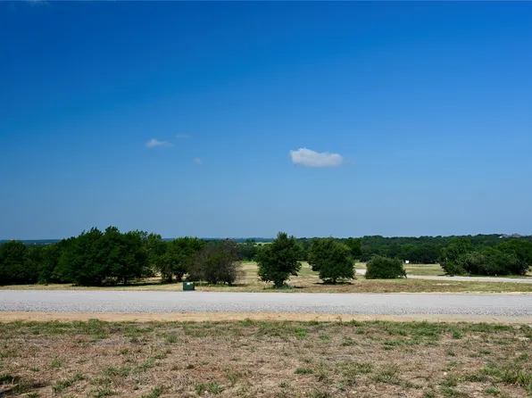 32 Colt Rd, Springtown, TX 76082